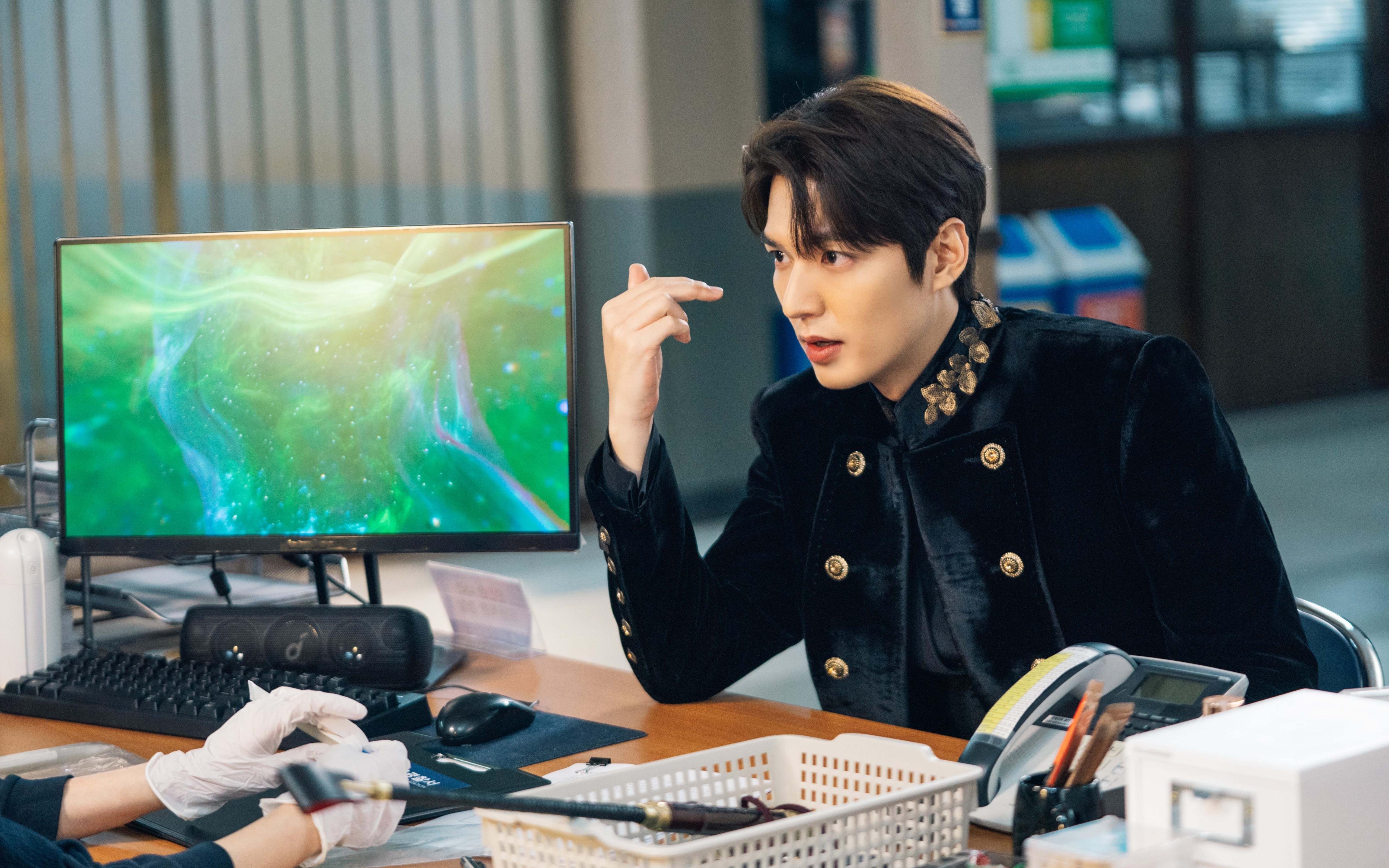 AYX SPORTS-阿尔梅里亚通过勇敢表现，成功战胜对手，阿尔梅里亚的鸟笼简谱