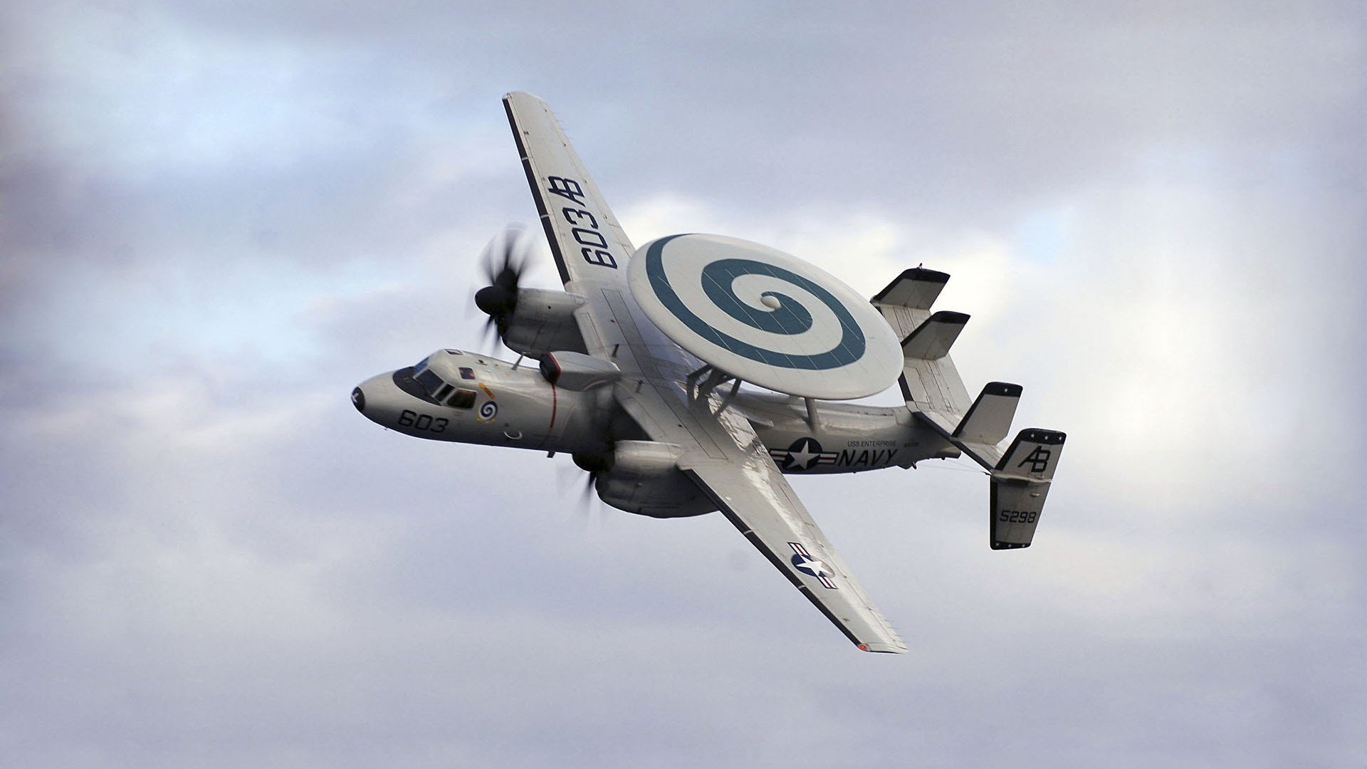 主场气氛热烈是否会干扰客队罚球,足球比赛主场客场是什么意思