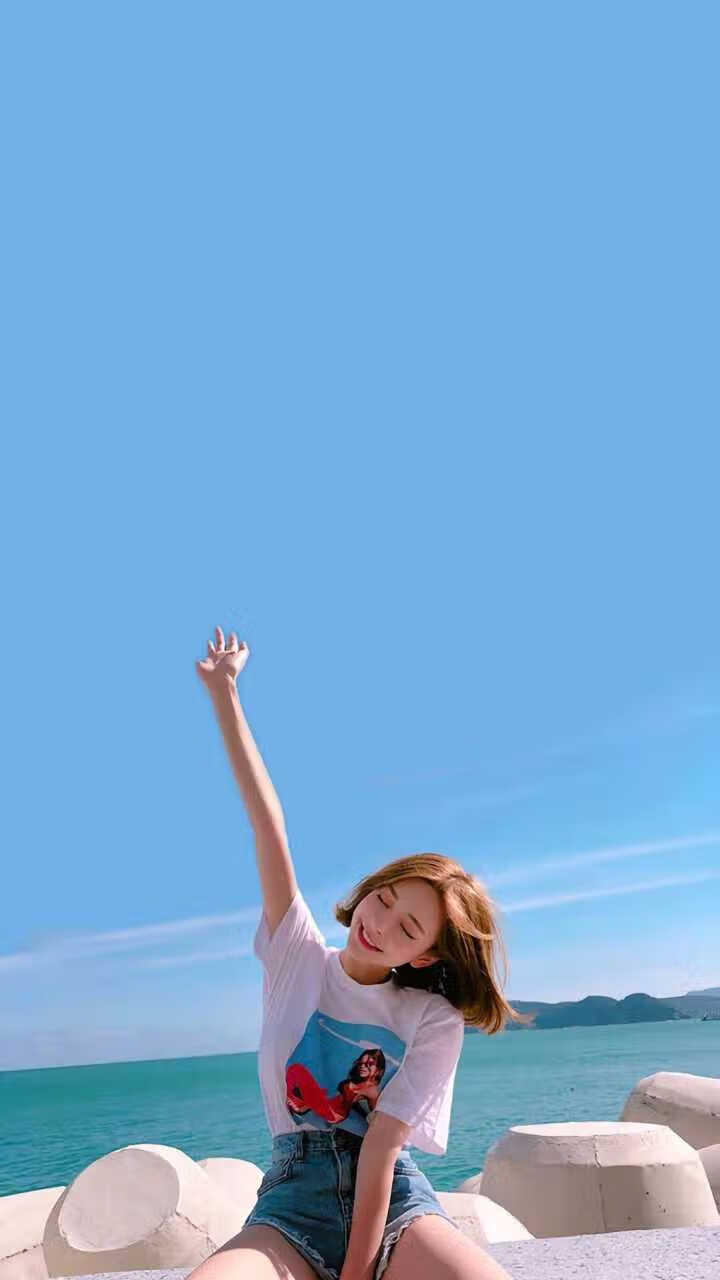 校园冰壶公开课深受学生喜爱参与人数倍增,学校冰壶比赛的作文300字